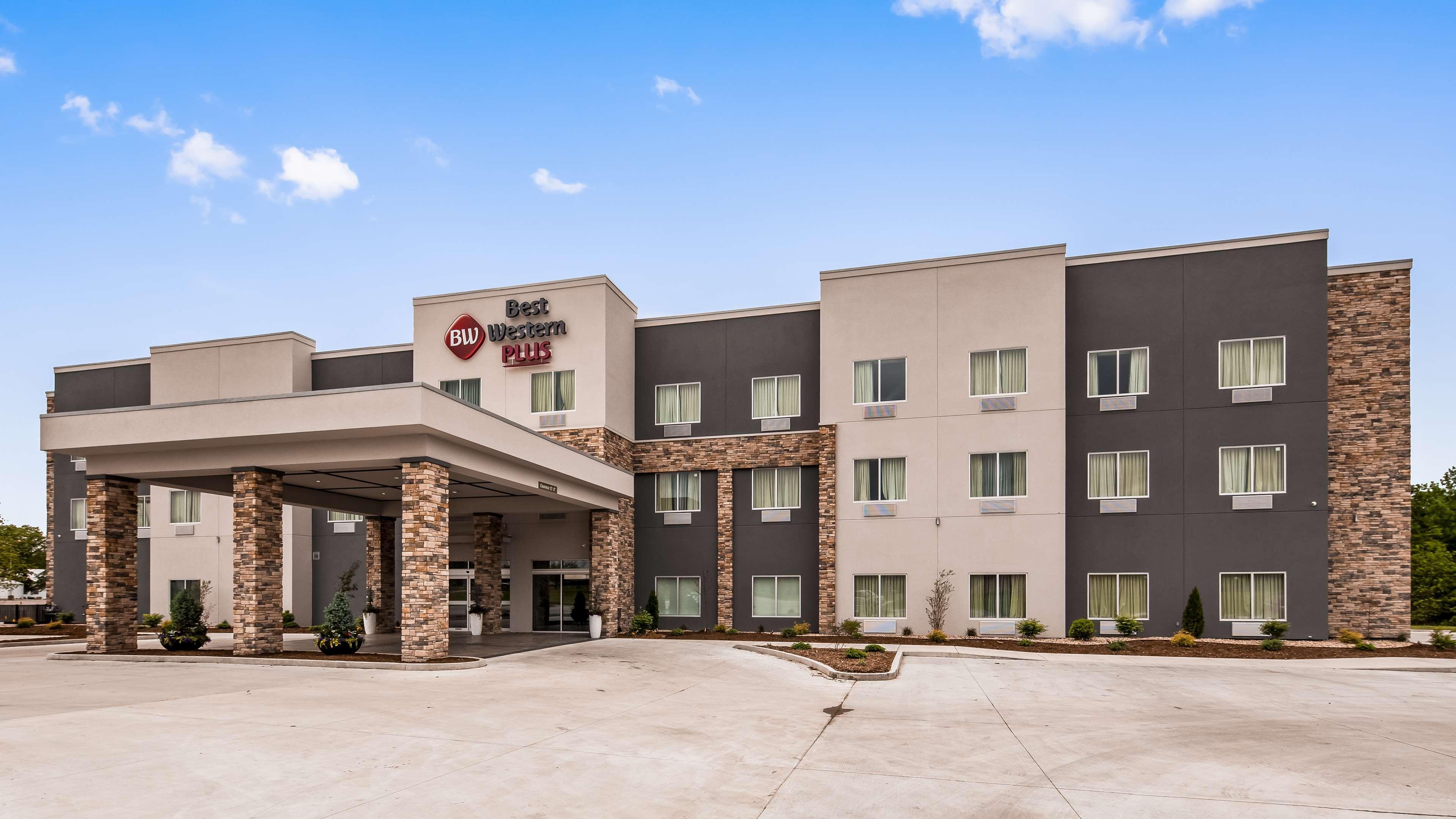 Western Parkside & Hotel Olney
